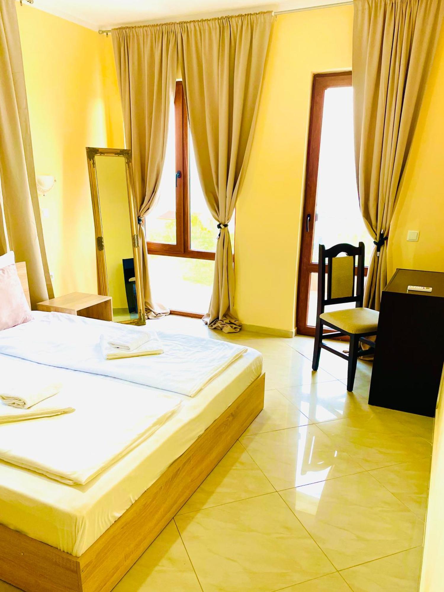 Stefaniya Apartments Sozopol Exteriör bild